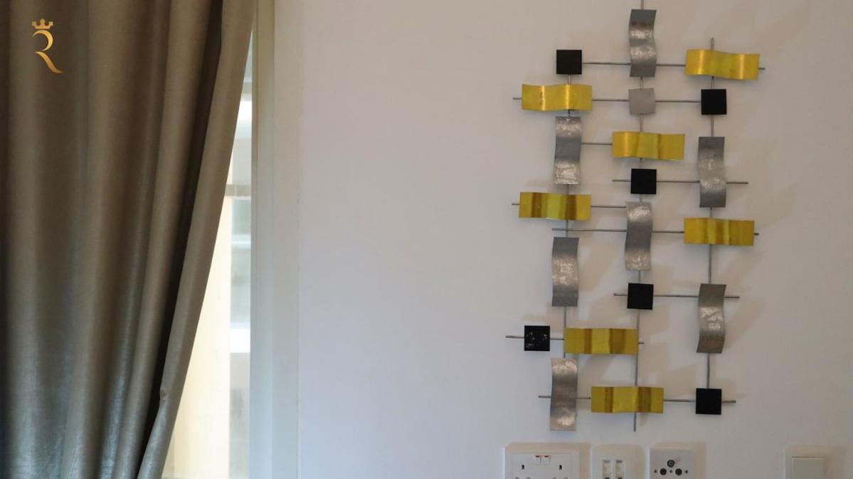 Cozy 2br Masdar Pool Parking And Near Airport Abu Dhabi