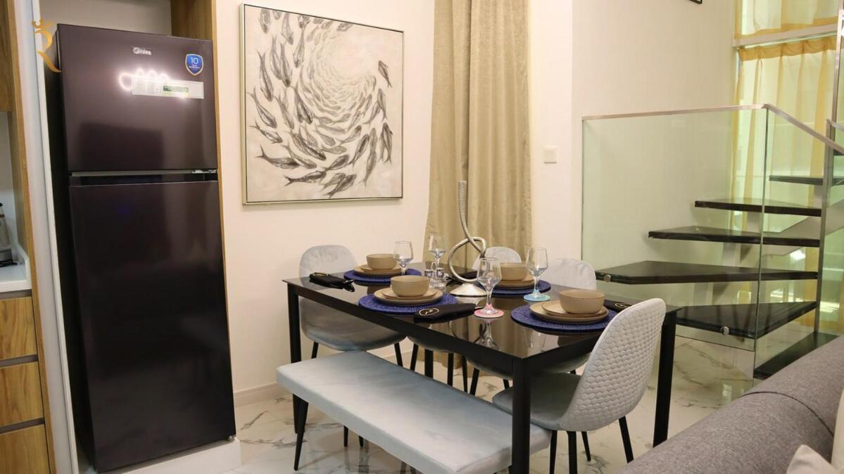 Cozy 2br Masdar Pool Parking And Near Airport Apartment Abu Dhabi