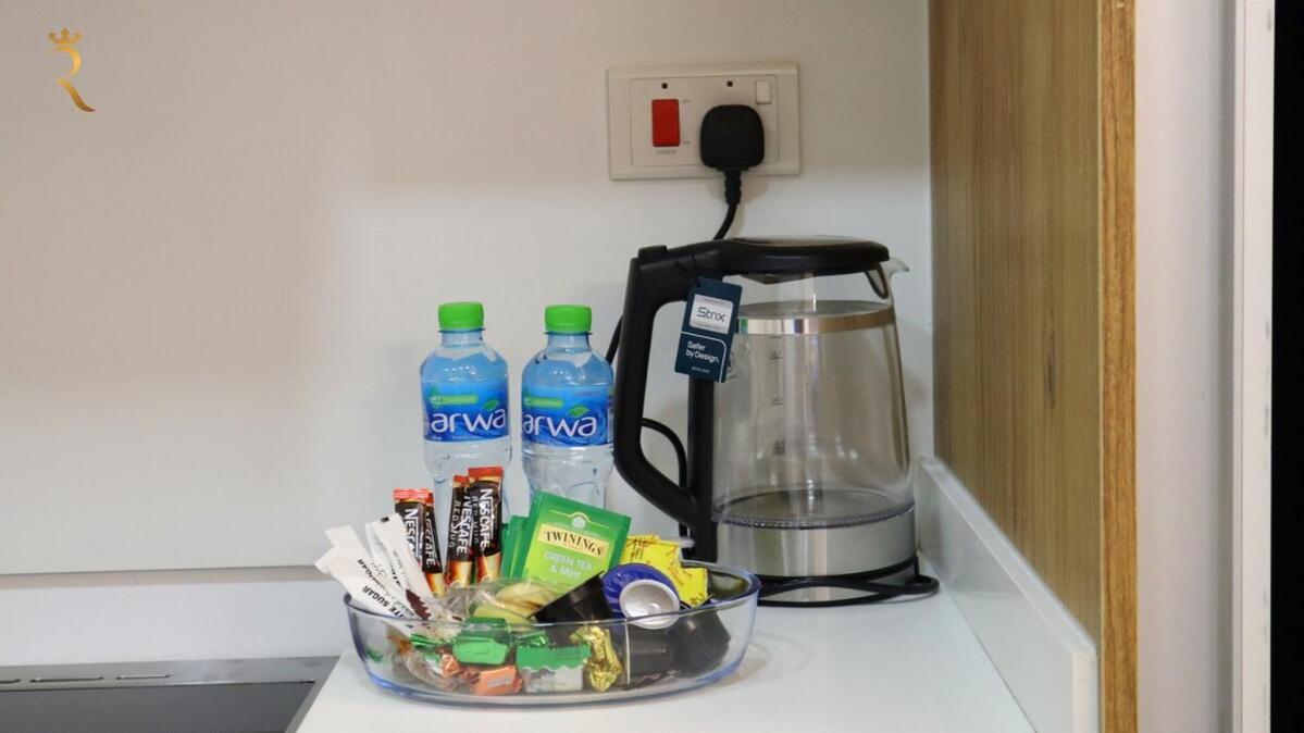 Cozy 2br Masdar Pool Parking And Near Airport Apartment Abu Dhabi