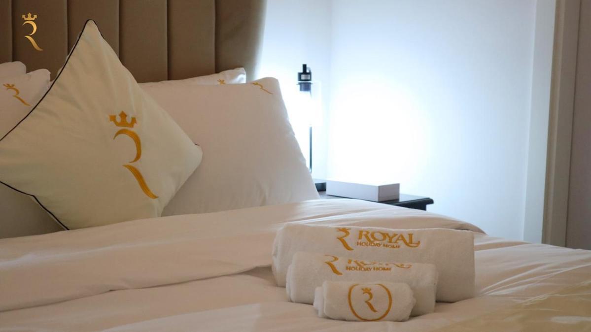 Cozy 2br Masdar Pool Parking And Near Airport * Abu Dhabi