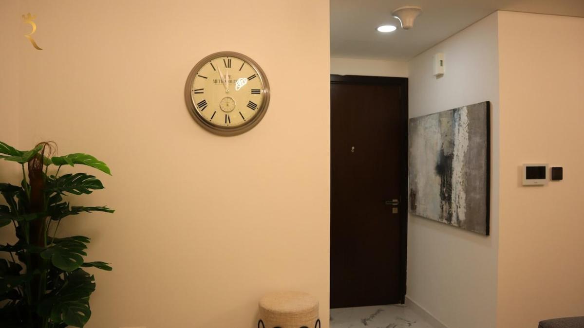 Cozy 2br Masdar Pool Parking And Near Airport Abu Dhabi